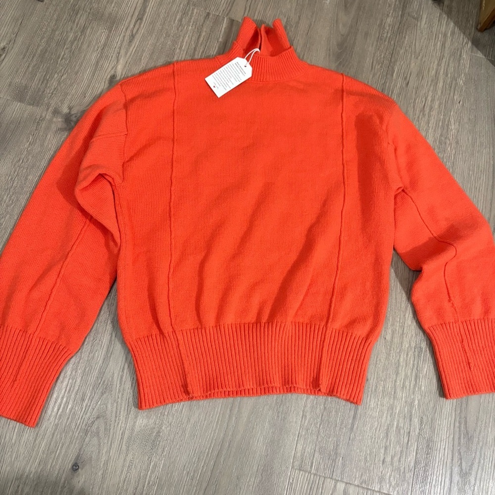 NWT Orange Women’s Size L Turtleneck Sweater